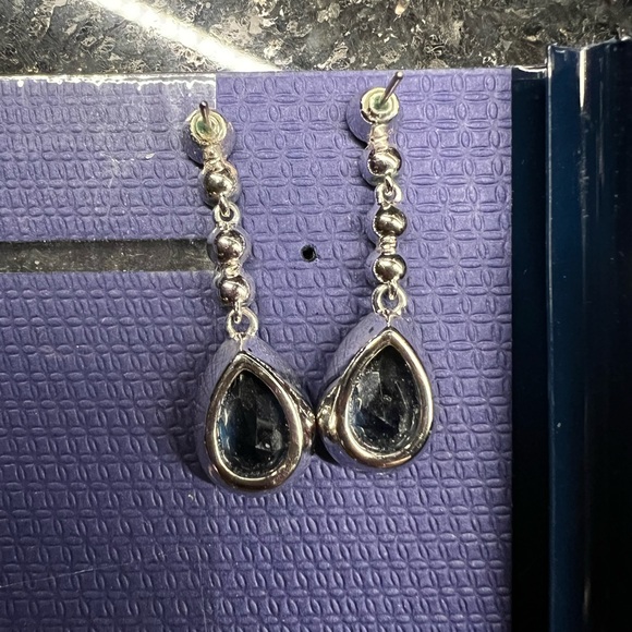 Swarovski Crystal Dangle Pierced Earrings w/ Sapphire Blue Stone - Picture 6 of 6